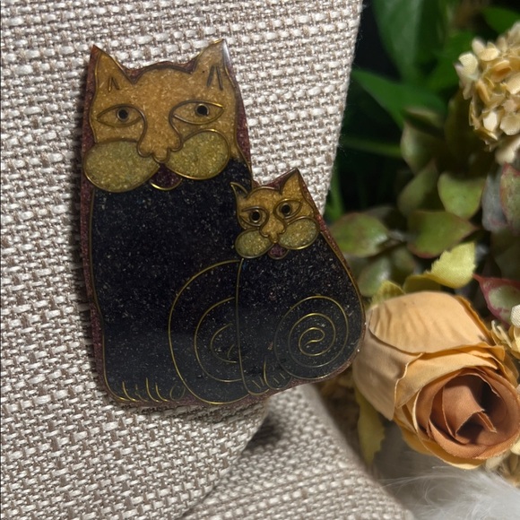 Charming Vintage Double Cat Brooch - Black and Gold - Picture 1 of 4